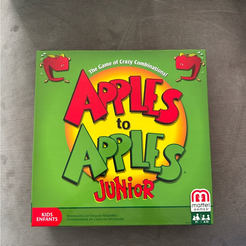 Mattel Apples to Apples Junior Game - Green and Red